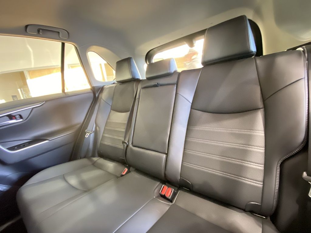 Thumbnail: 2021 Toyota RAV4 - 10