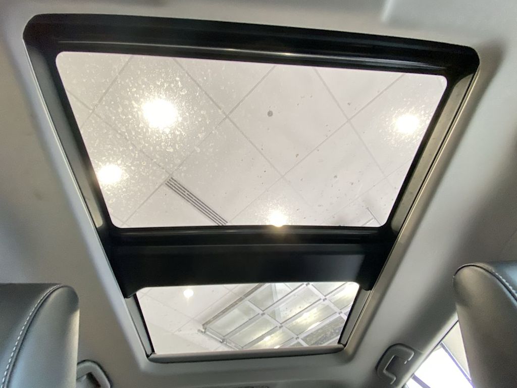 Thumbnail: 2021 Toyota RAV4 - 28