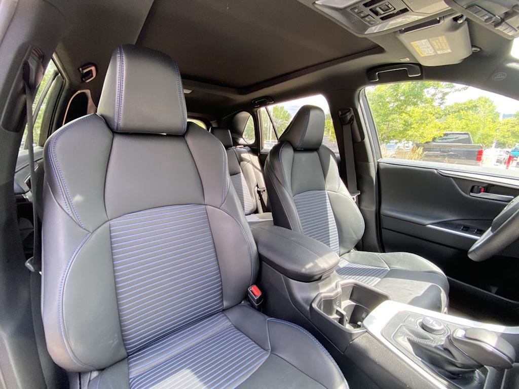 Thumbnail: 2023 Toyota RAV4 - 10