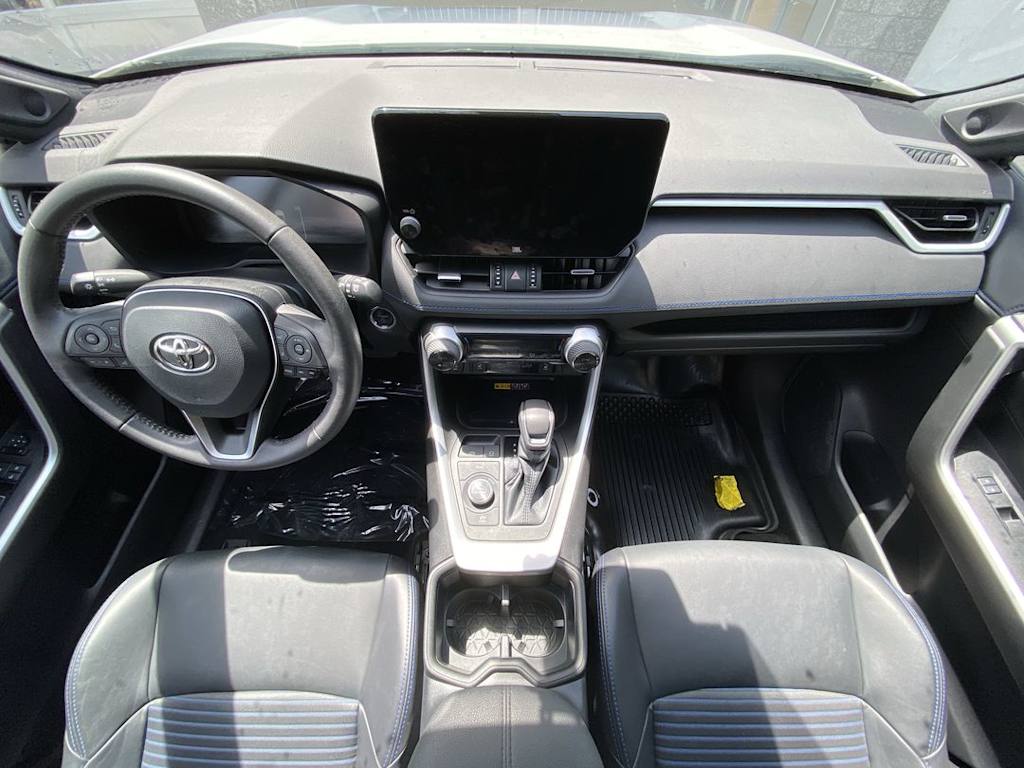 Thumbnail: 2023 Toyota RAV4 - 8