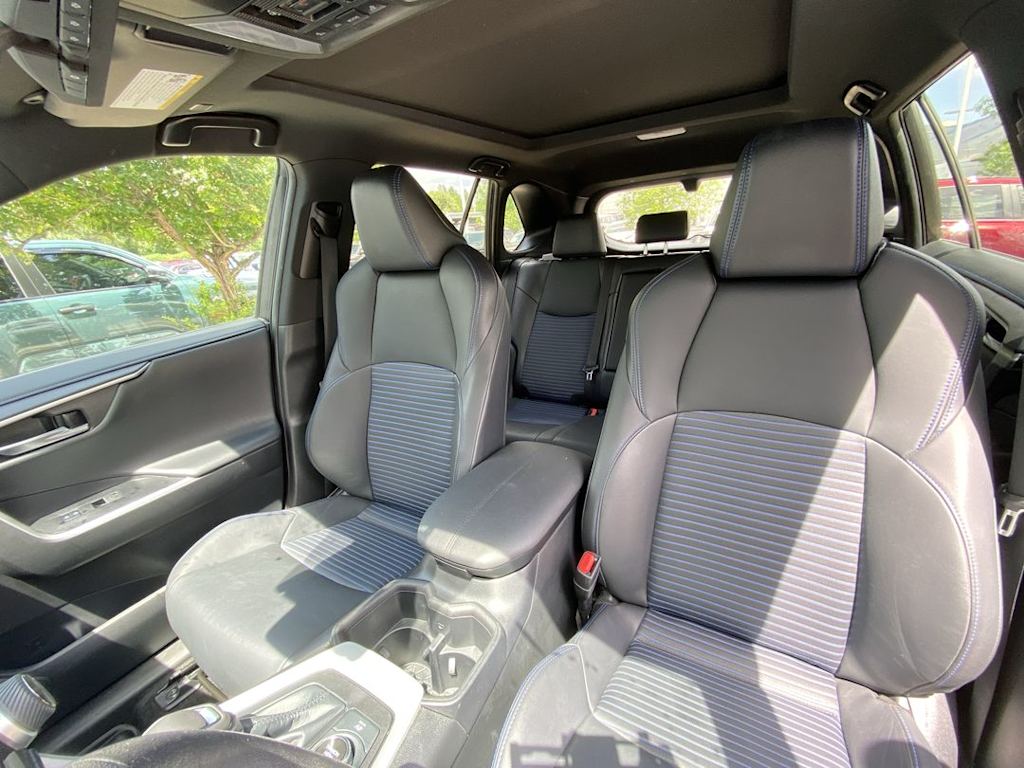 Thumbnail: 2023 Toyota RAV4 - 9