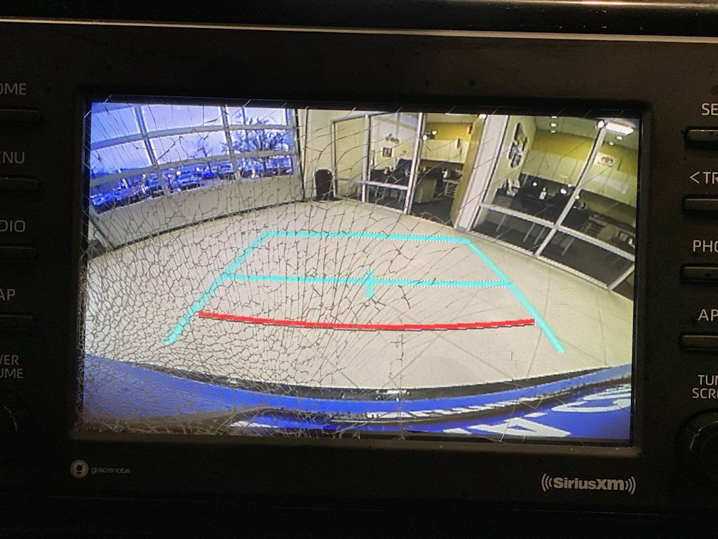 Thumbnail: 2021 Toyota RAV4 - 22