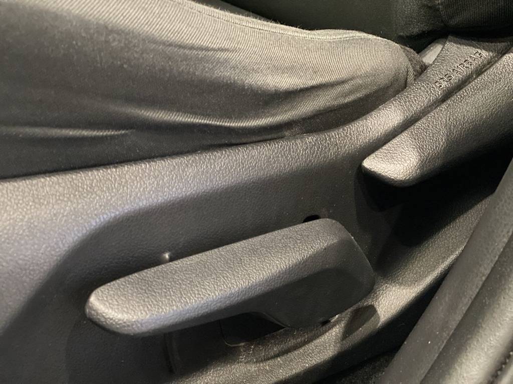 Thumbnail: 2021 Toyota RAV4 - 20