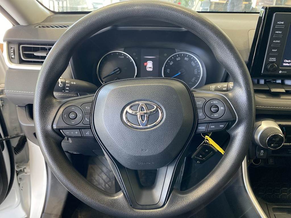 Thumbnail: 2021 Toyota RAV4 - 2