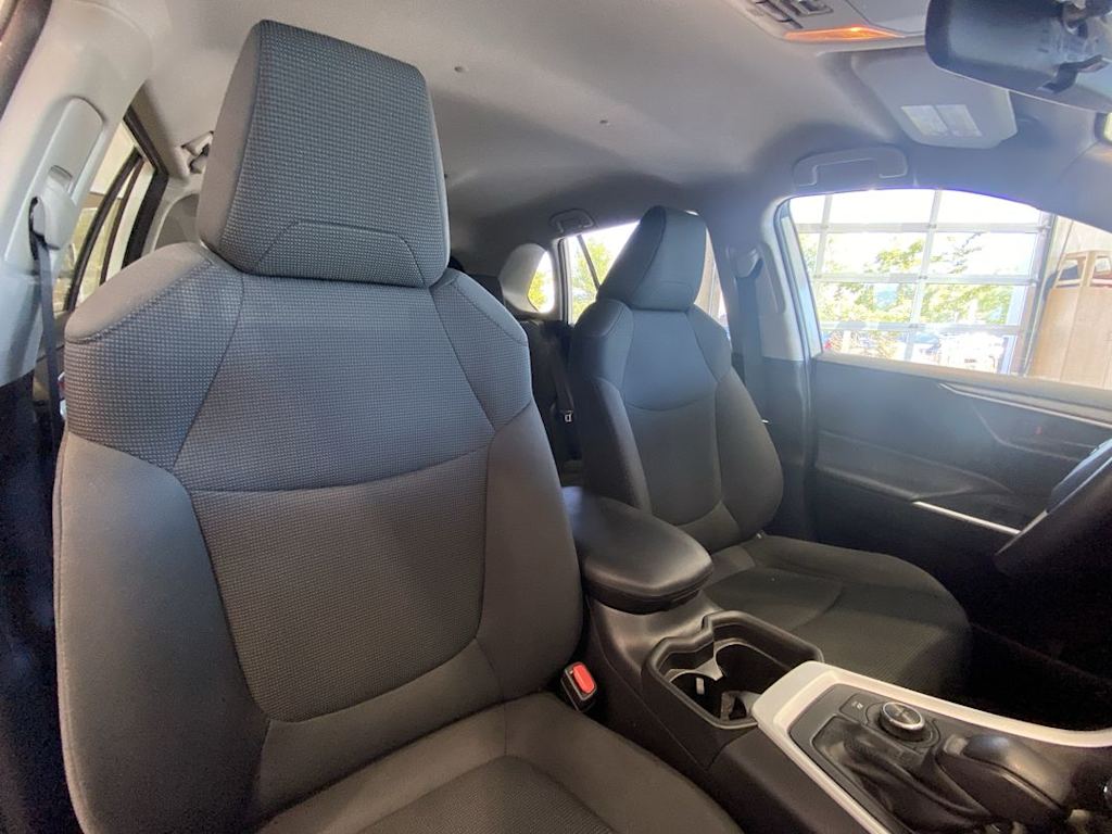 Thumbnail: 2021 Toyota RAV4 - 11