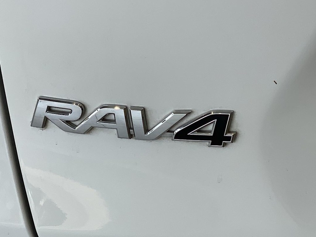 Thumbnail: 2024 Toyota RAV4 - 21