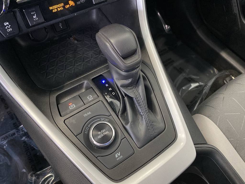 Thumbnail: 2022 Toyota RAV4 - 14
