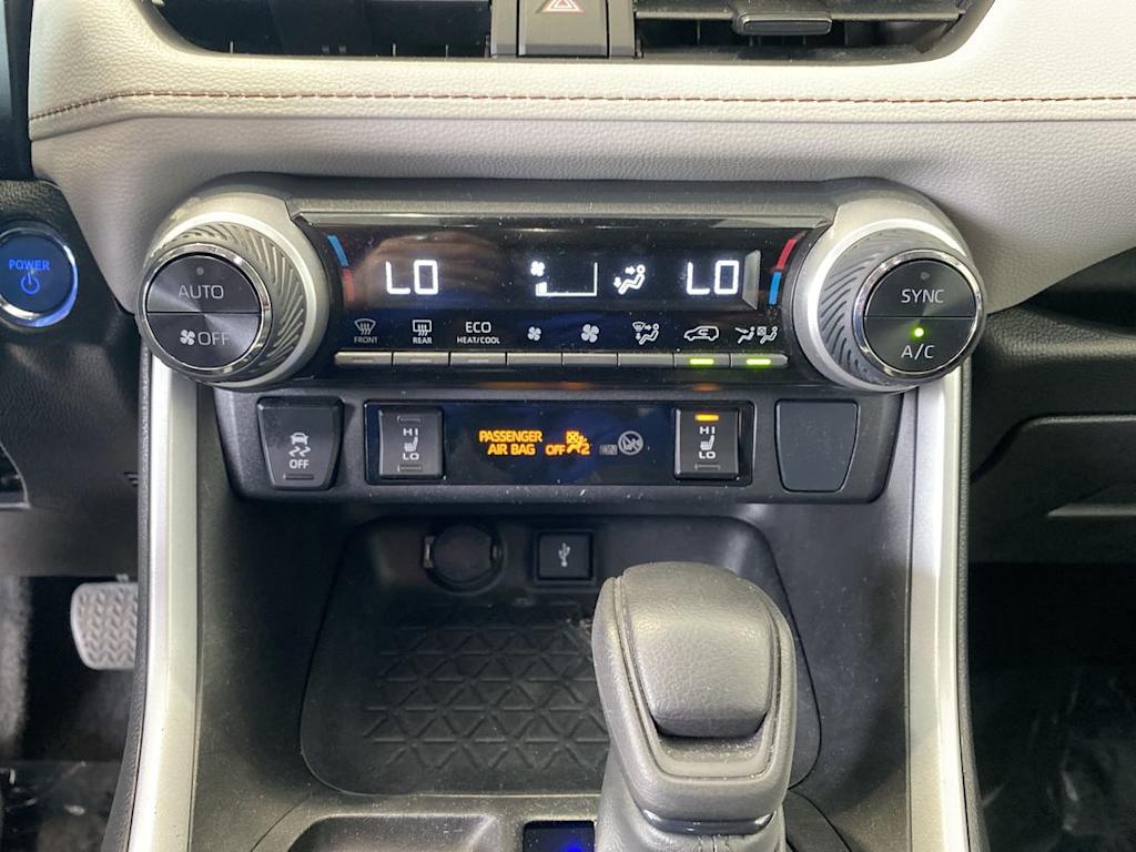 Thumbnail: 2022 Toyota RAV4 - 26