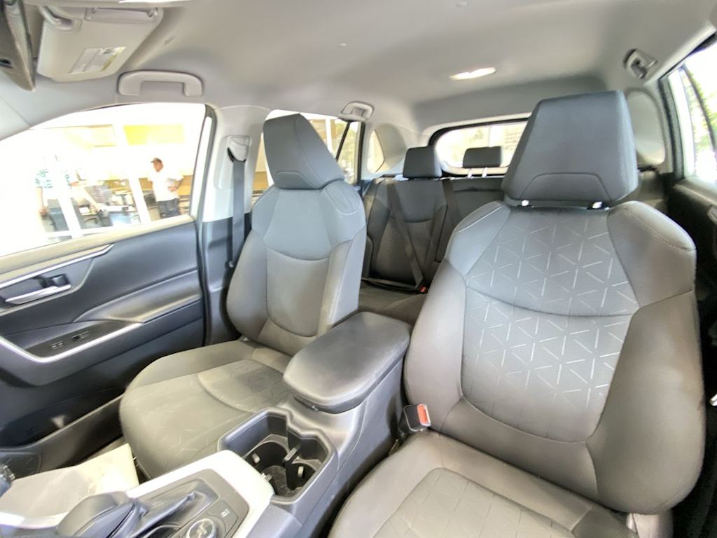 Thumbnail: 2025 Toyota RAV4 - 9