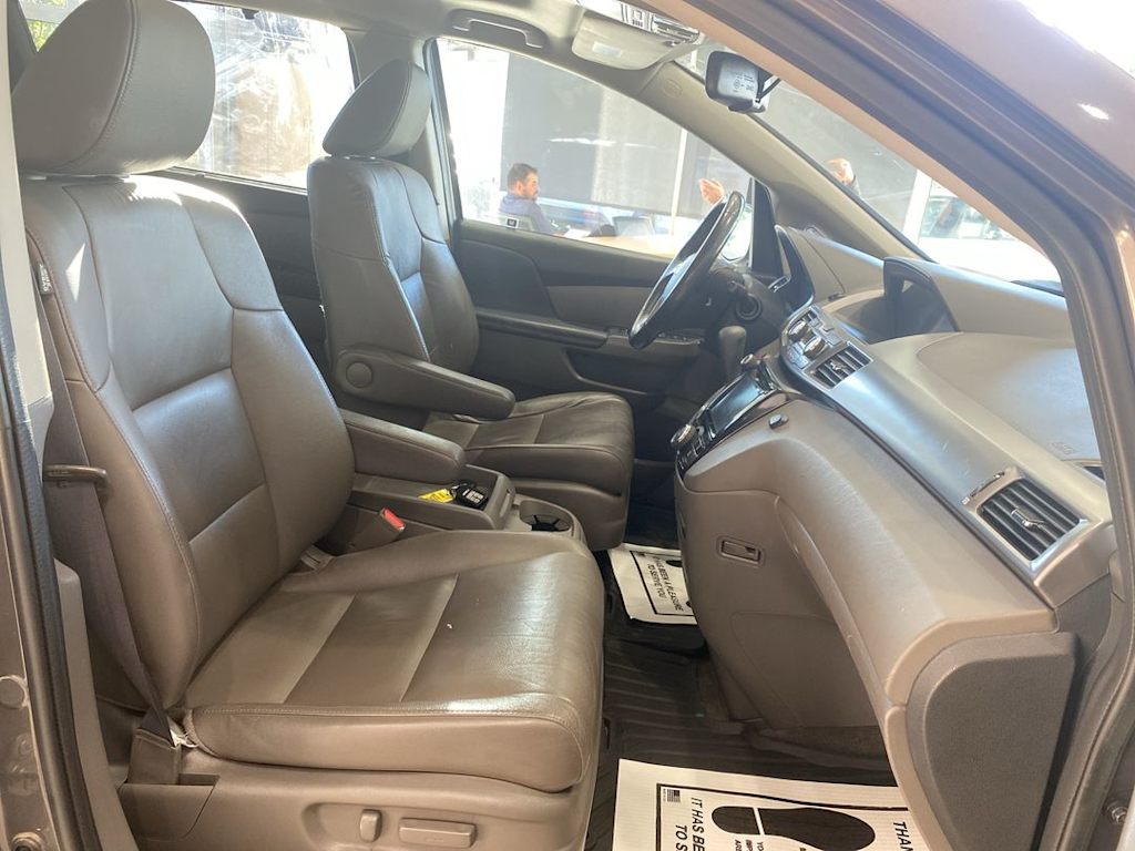 Thumbnail: 2016 Honda Odyssey - 10