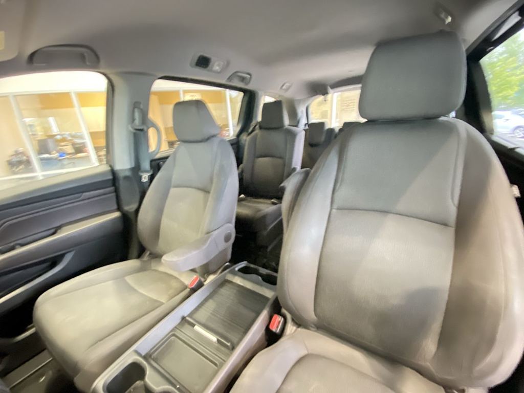 Thumbnail: 2018 Honda Odyssey - 9