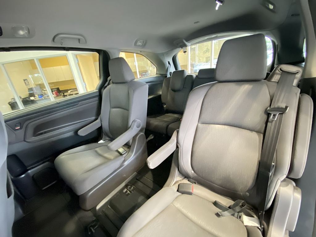 Thumbnail: 2018 Honda Odyssey - 11