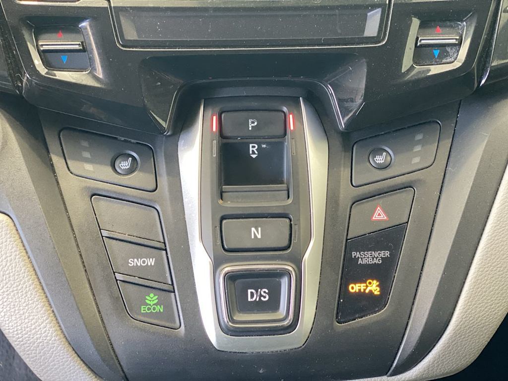 Thumbnail: 2018 Honda Odyssey - 25