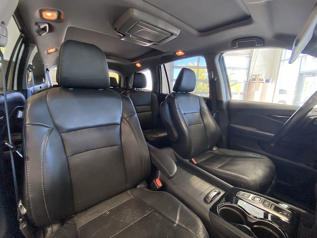 Thumbnail: 2020 Honda Pilot - 9