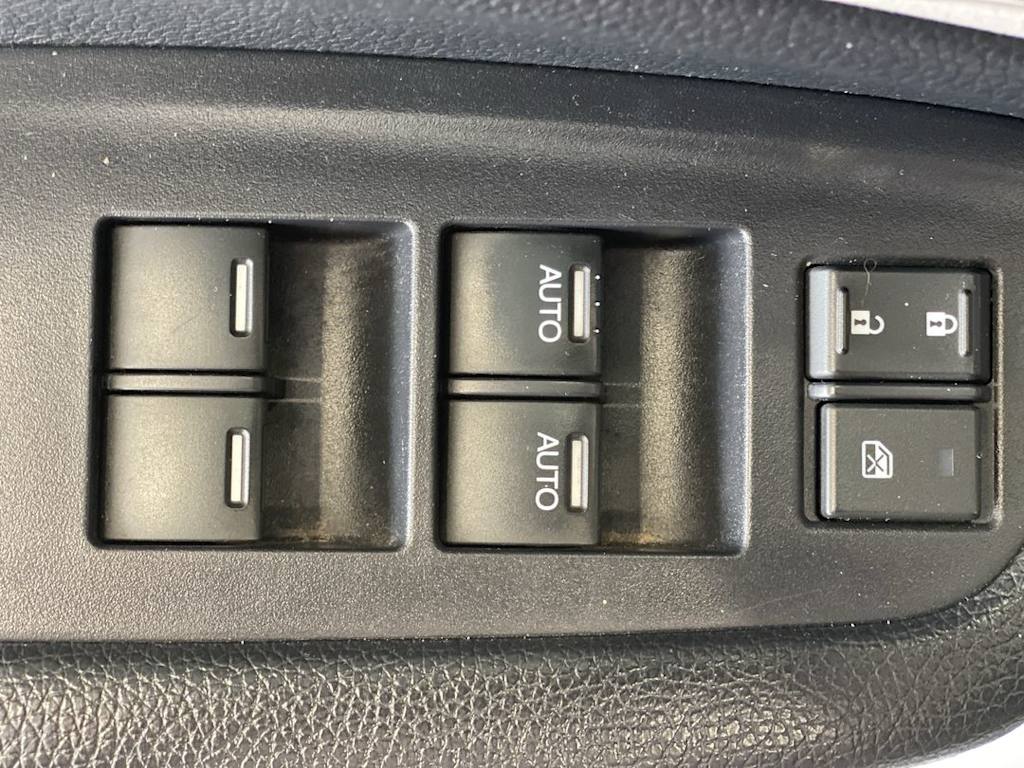 Thumbnail: 2018 Honda Pilot - 23