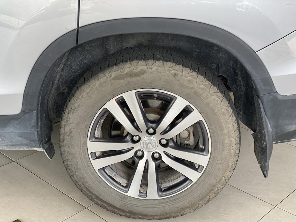 Thumbnail: 2018 Honda Pilot - 8