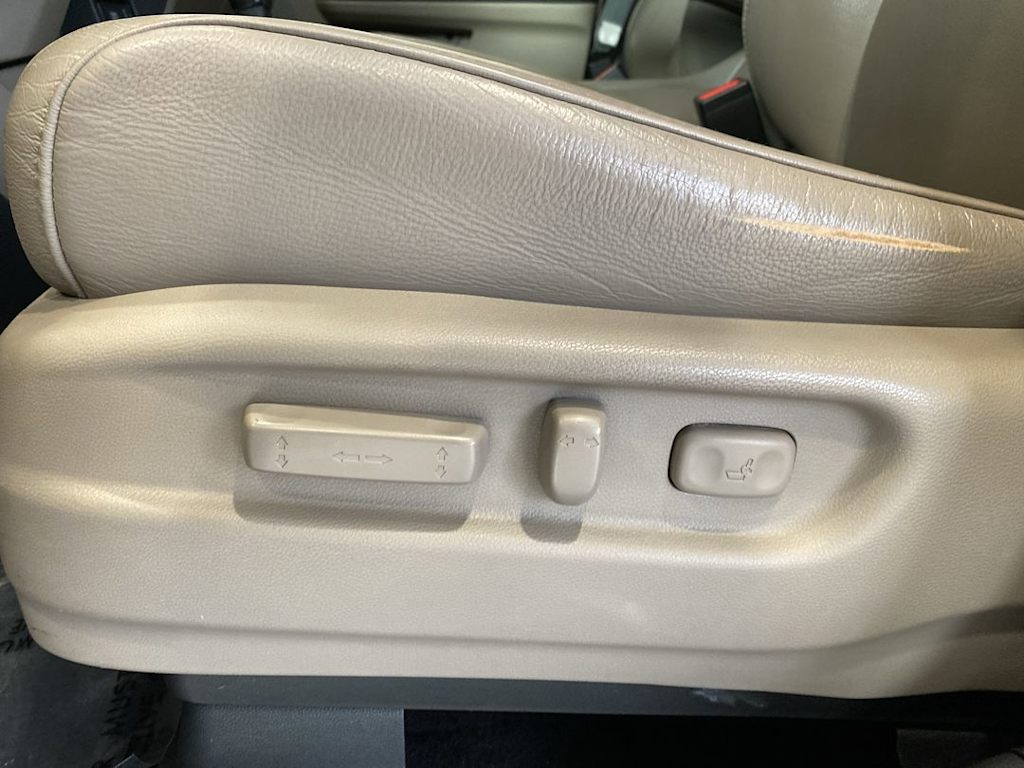 Thumbnail: 2017 Honda Pilot - 20