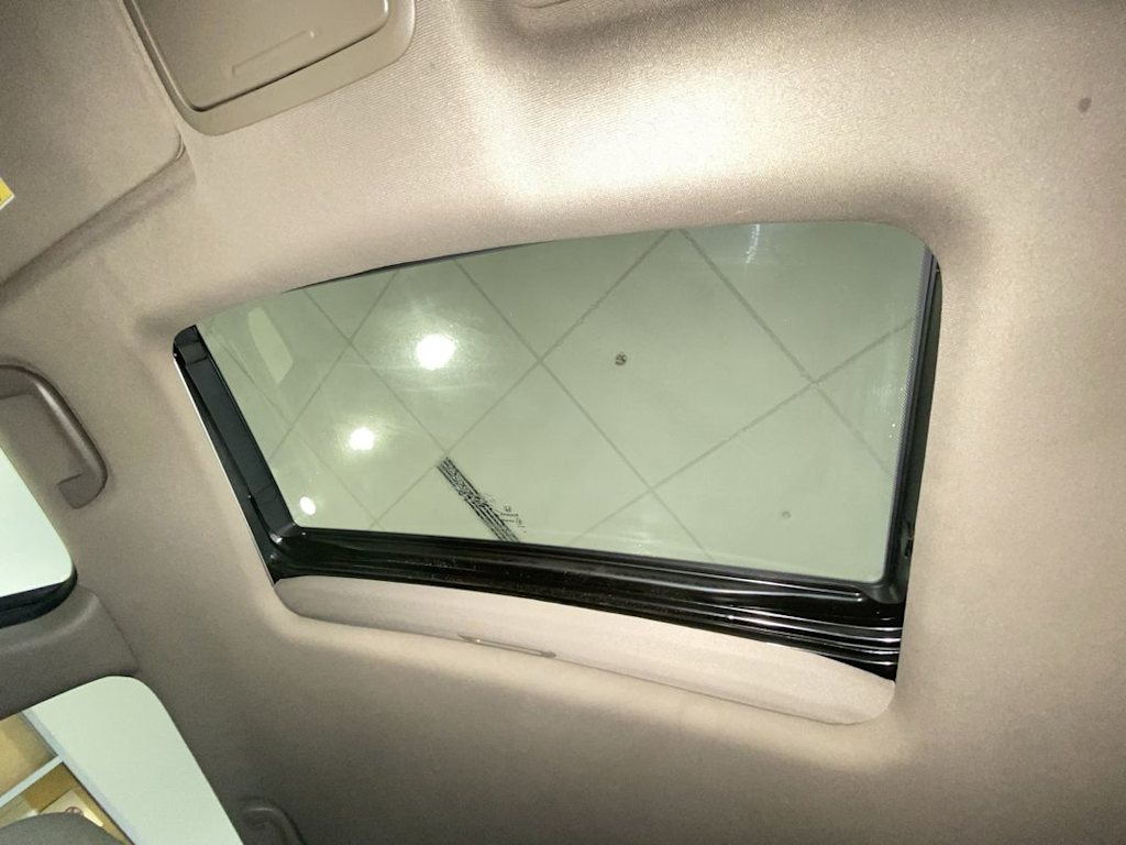 Thumbnail: 2017 Honda Pilot - 24