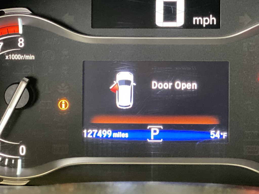 Thumbnail: 2017 Honda Pilot - 14