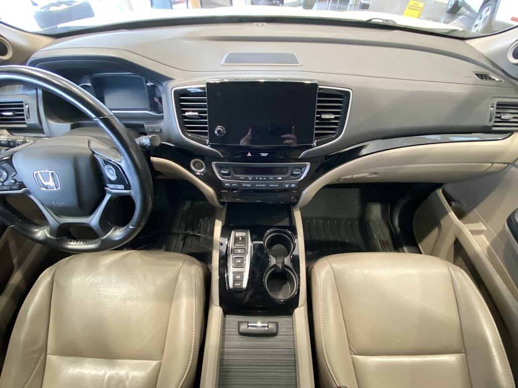 Thumbnail: 2019 Honda Pilot - 8