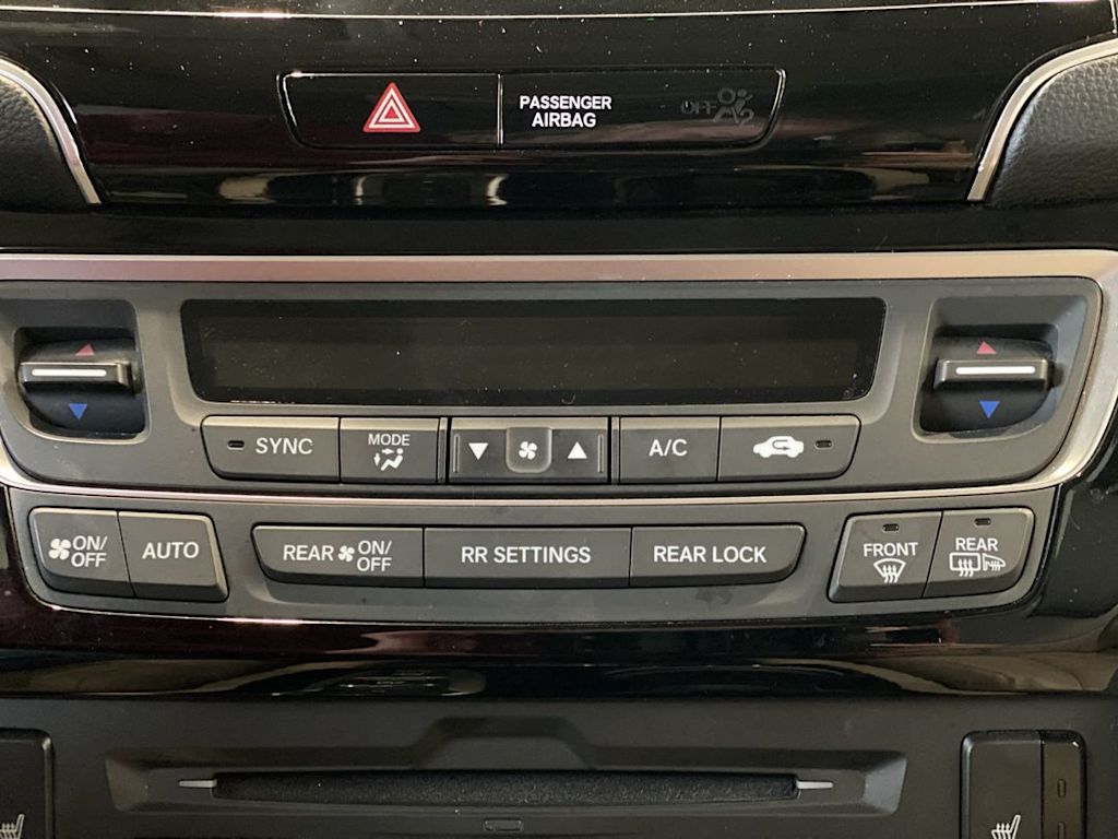 Thumbnail: 2019 Honda Pilot - 25