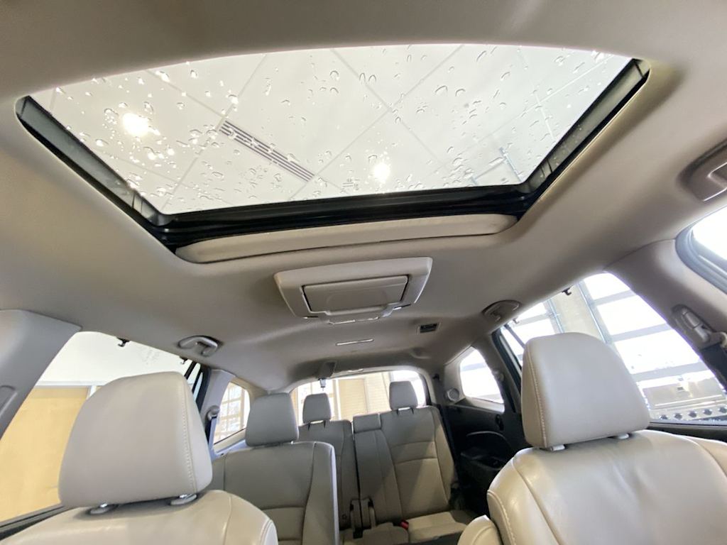 Thumbnail: 2019 Honda Pilot - 26