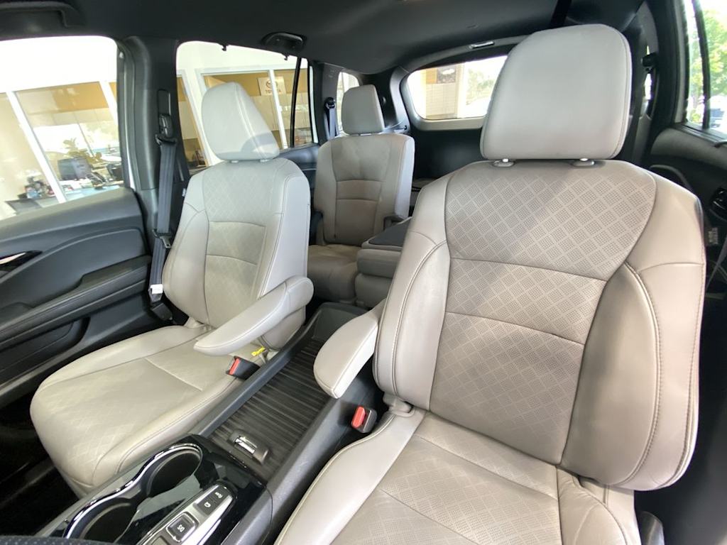 Thumbnail: 2023 Honda Passport - 10
