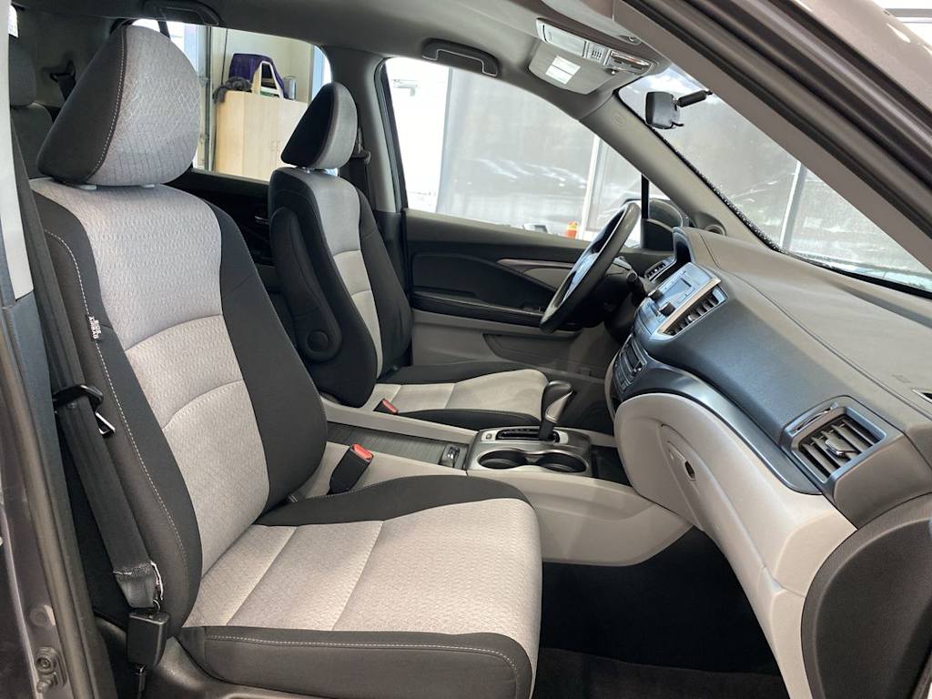 Thumbnail: 2017 Honda Ridgeline - 11