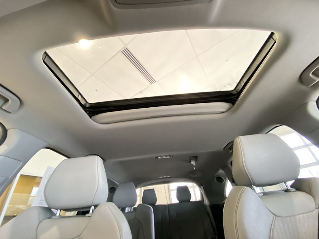 Thumbnail: 2020 Acura MDX - 26