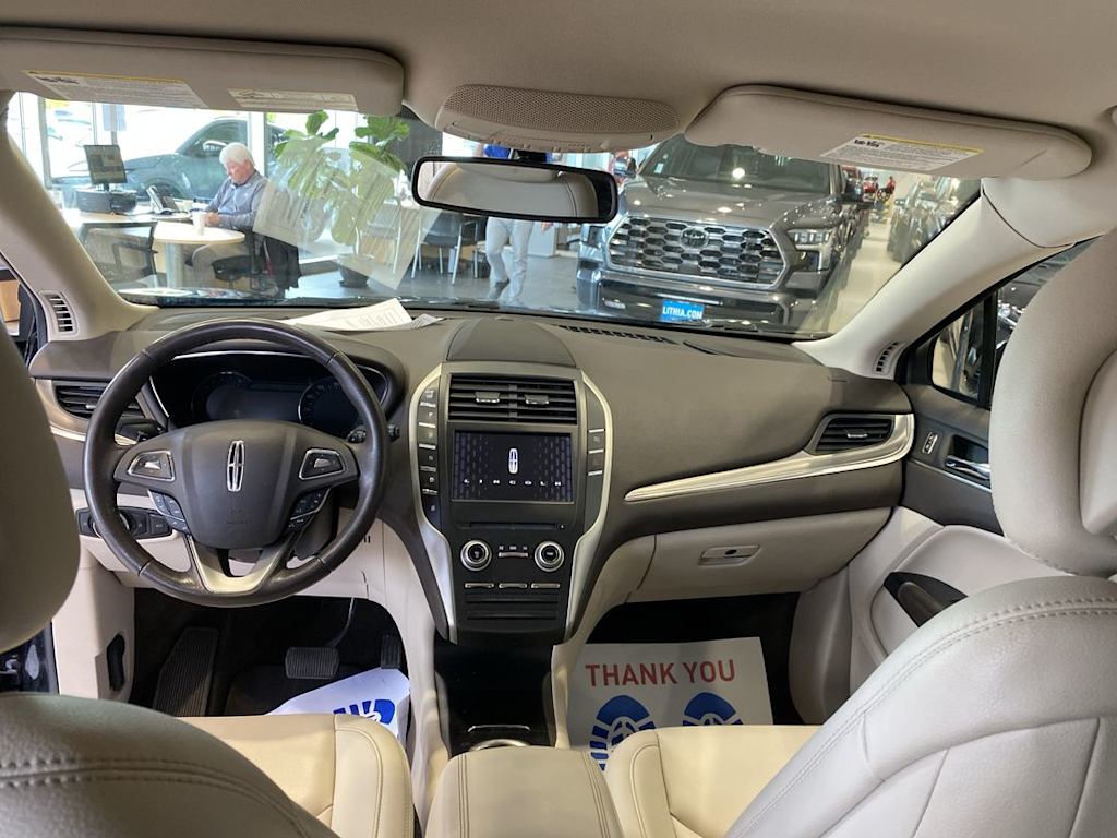 Thumbnail: 2017 Lincoln MKC - 2
