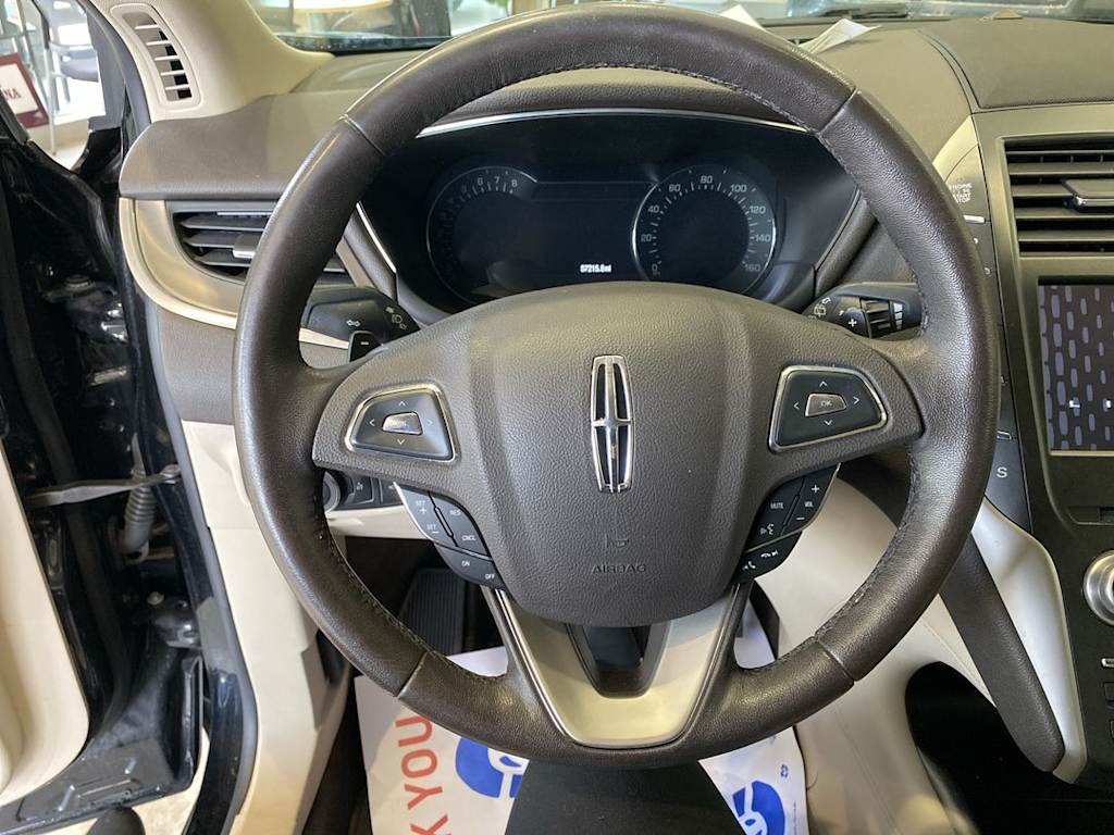 Thumbnail: 2017 Lincoln MKC - 13