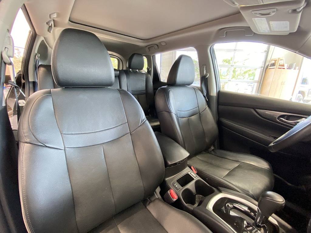 Thumbnail: 2016 Nissan Rogue - 10