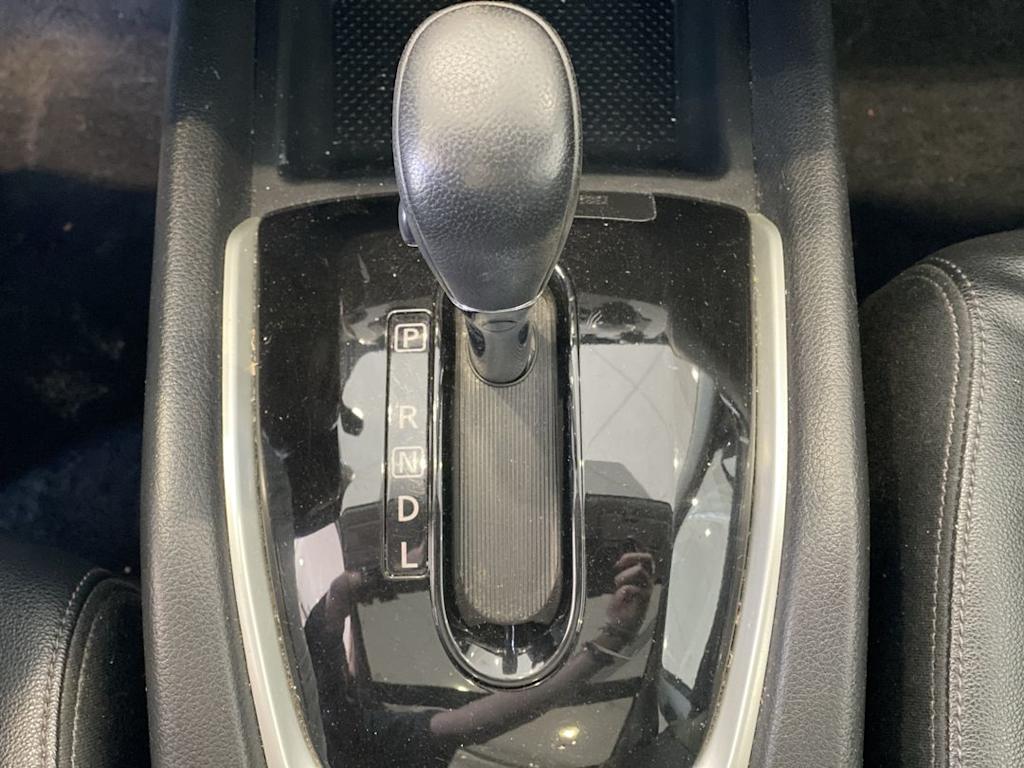 Thumbnail: 2016 Nissan Rogue - 13