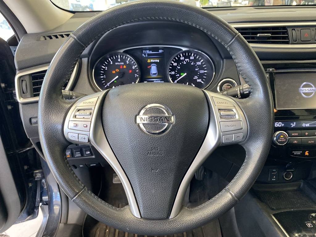 Thumbnail: 2016 Nissan Rogue - 2
