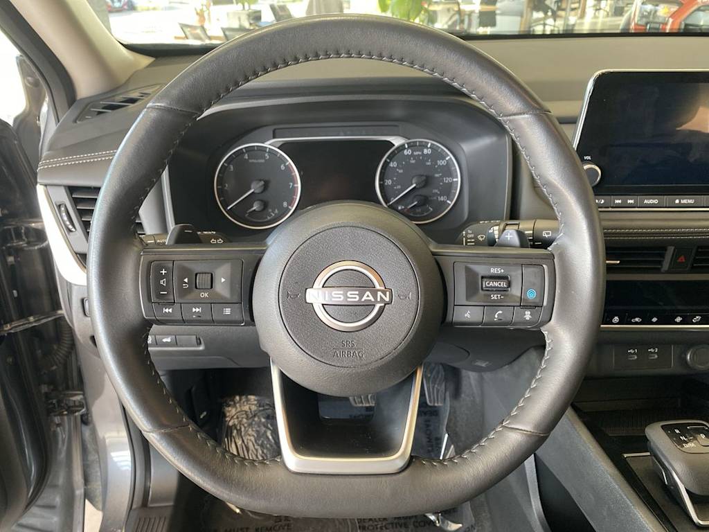 2024 Nissan Rogue SV 2