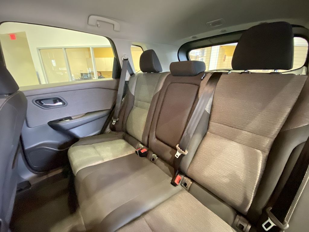 Thumbnail: 2023 Nissan Rogue - 12