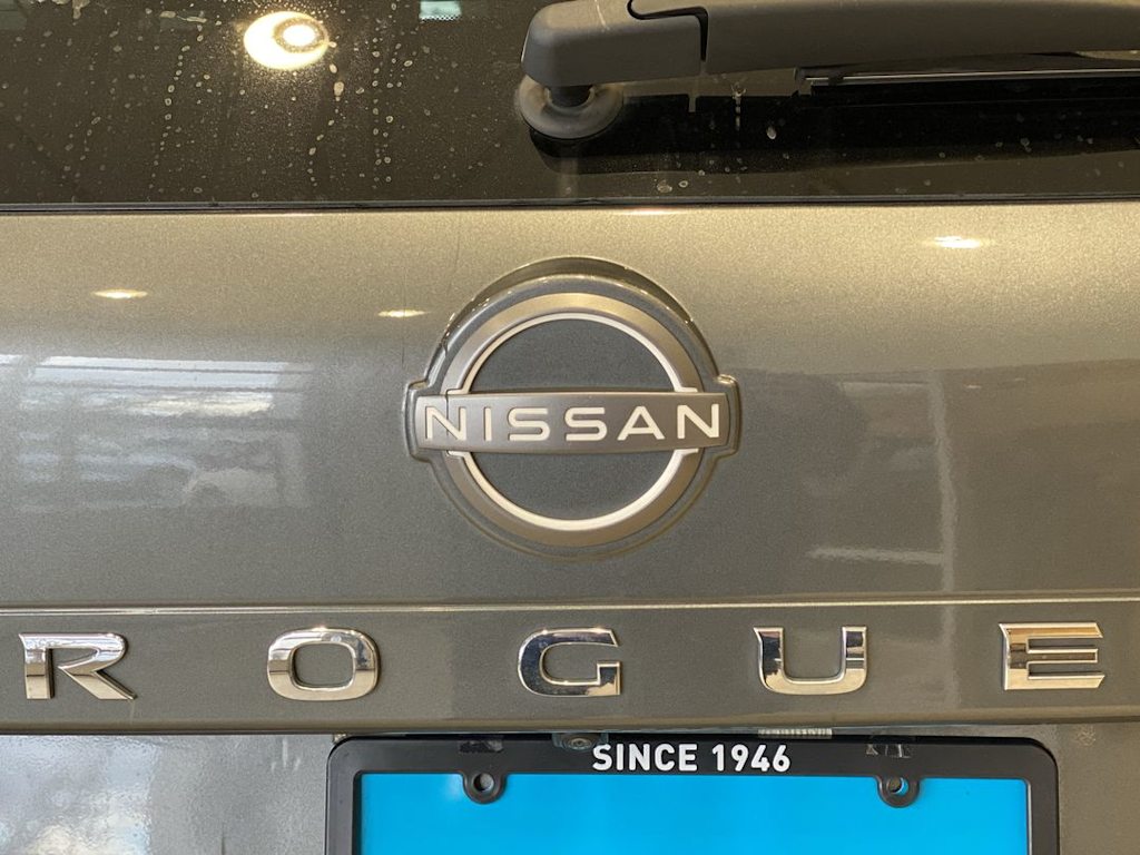 Thumbnail: 2023 Nissan Rogue - 21