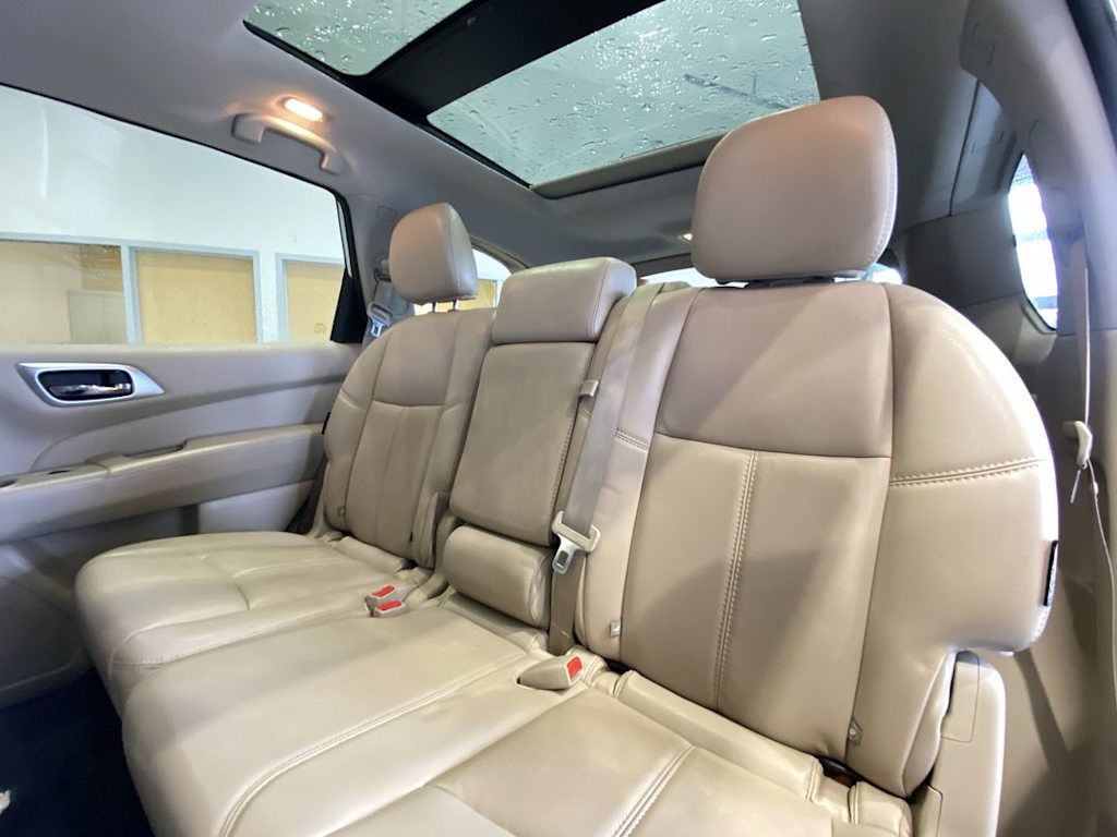 Thumbnail: 2019 Nissan Pathfinder - 11