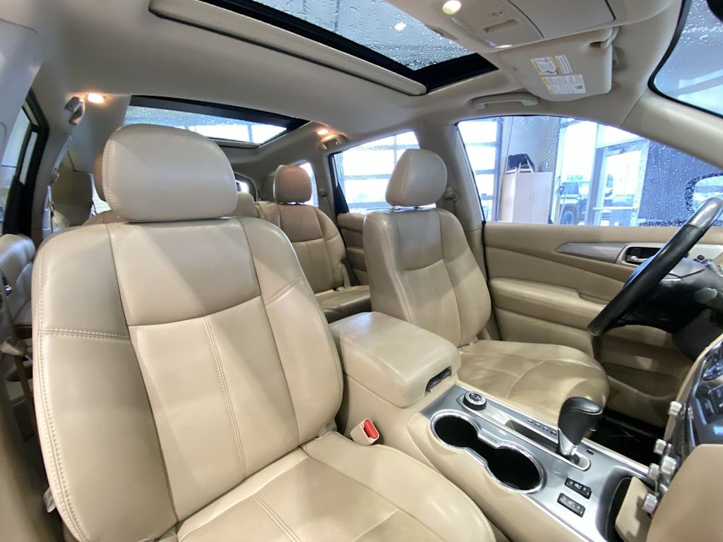 Thumbnail: 2019 Nissan Pathfinder - 10