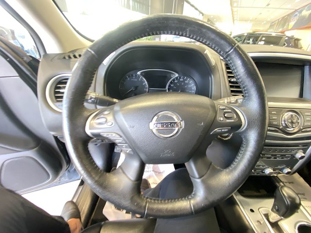 Thumbnail: 2019 Nissan Pathfinder - 2