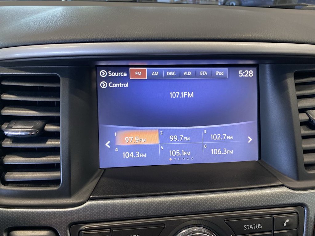 Thumbnail: 2019 Nissan Pathfinder - 10