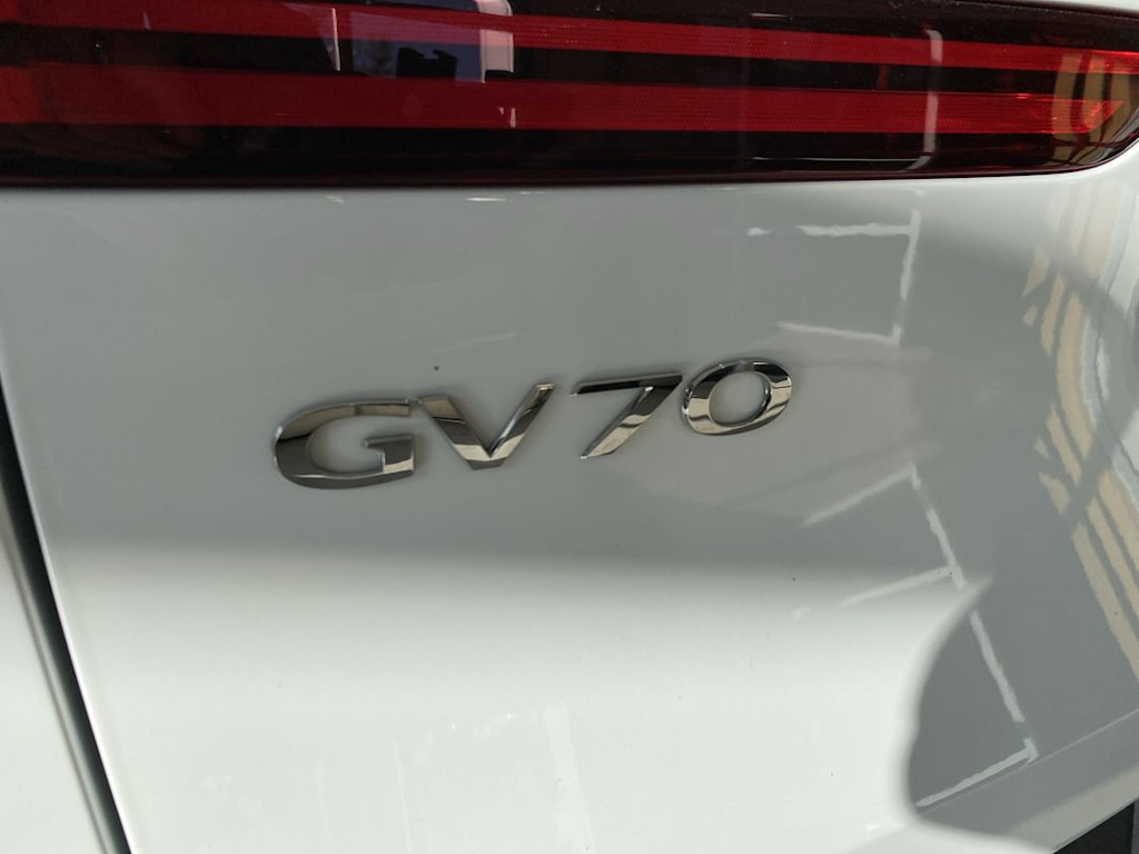 2024 Genesis GV70 2.5T 5