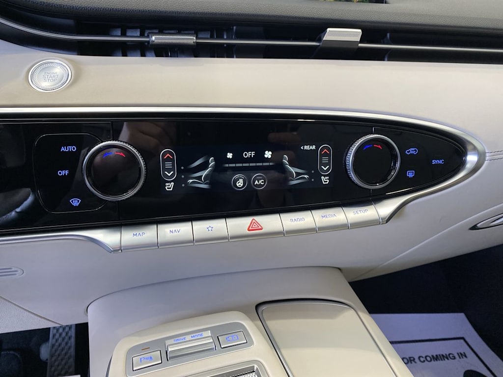 2024 Genesis GV70 2.5T 26