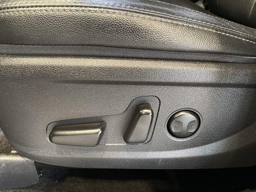 Thumbnail: 2020 Hyundai Santa Fe - 20