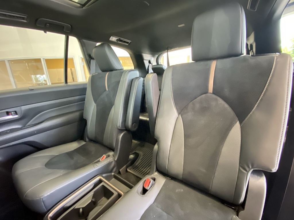 Thumbnail: 2025 Toyota Grand Highlander - 11