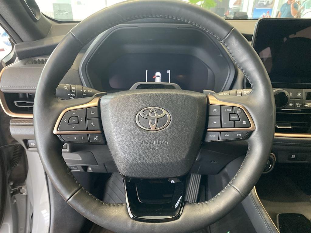 Thumbnail: 2025 Toyota Grand Highlander - 2