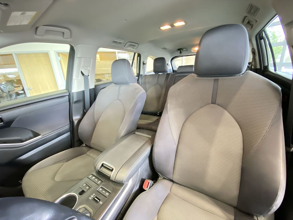 Thumbnail: 2021 Toyota Highlander - 10