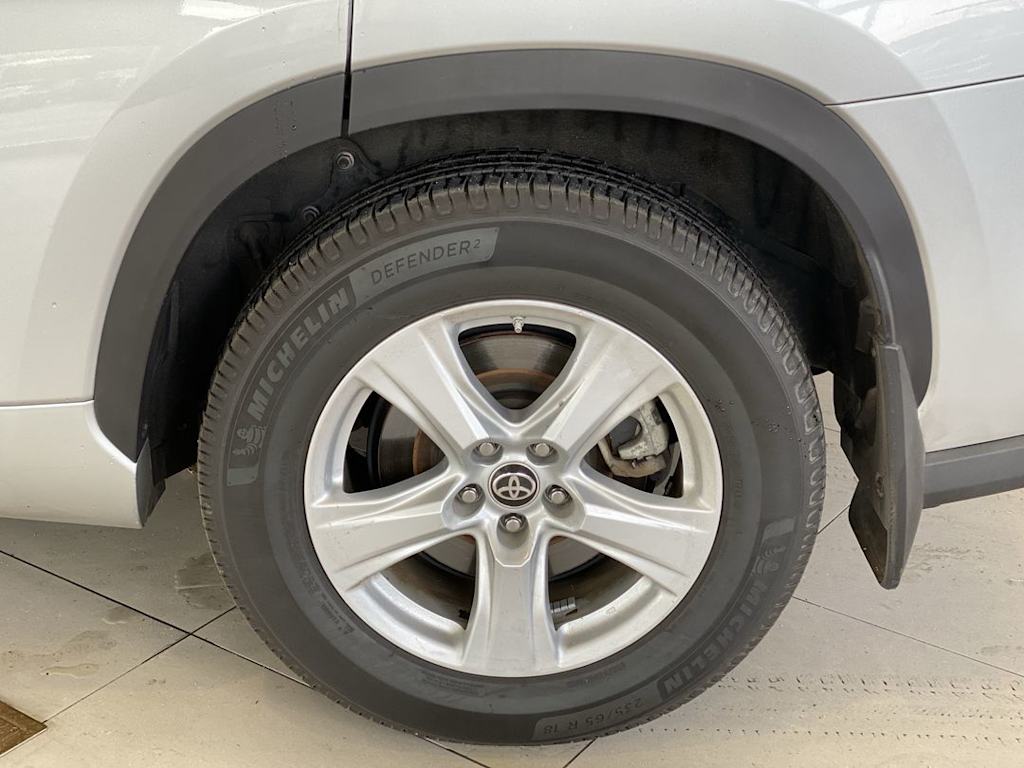Thumbnail: 2021 Toyota Highlander - 8
