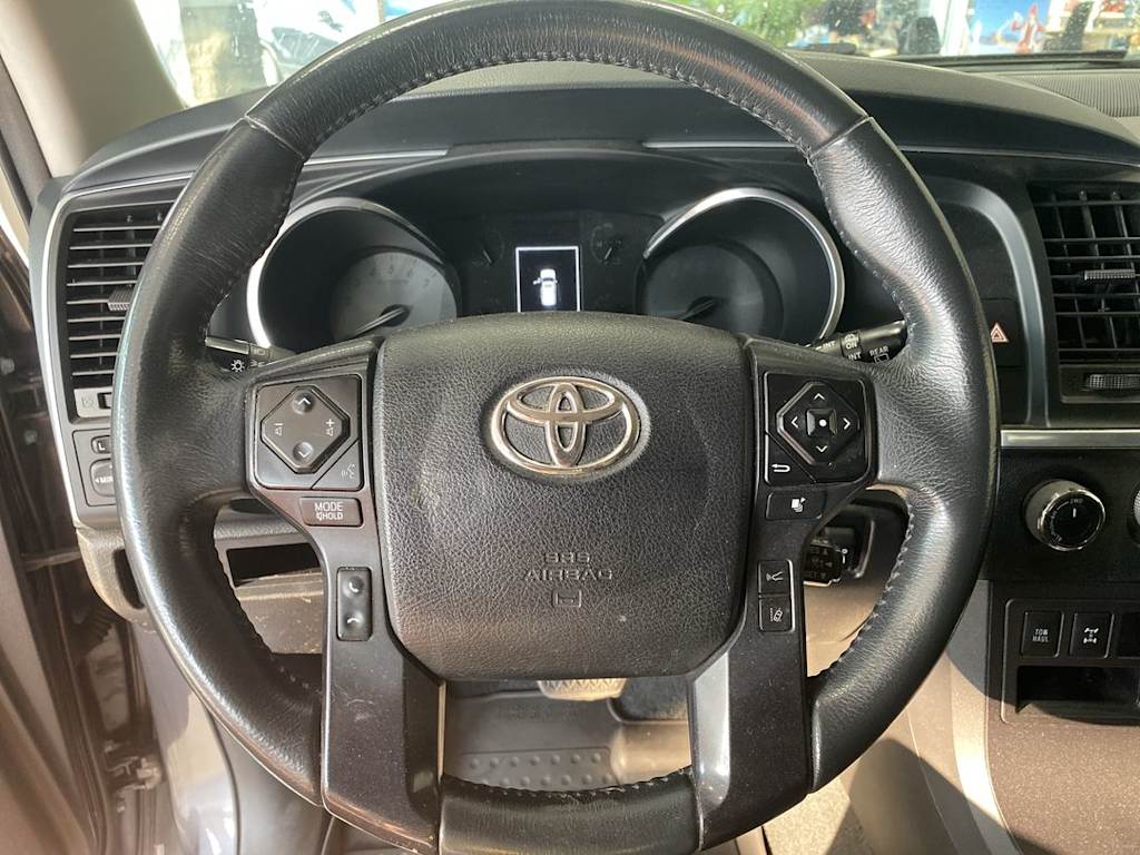Thumbnail: 2022 Toyota Sequoia - 2