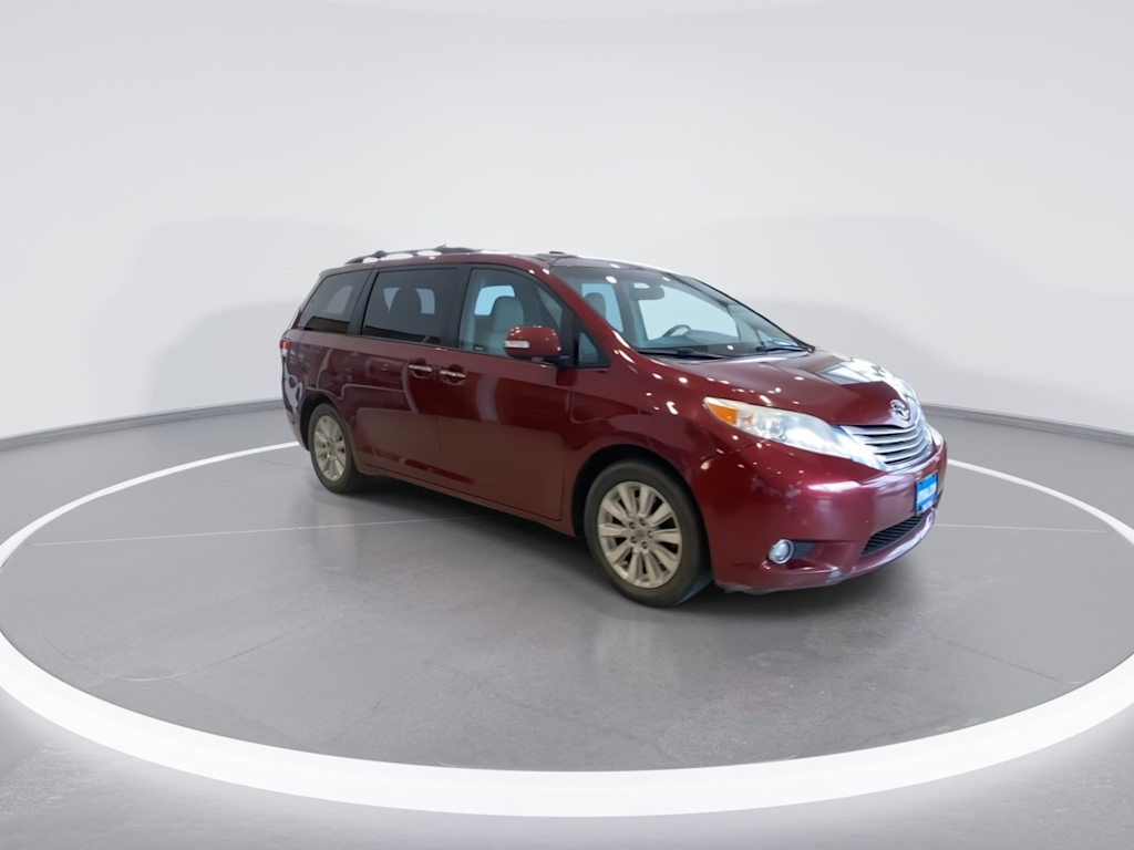 Thumbnail: 2014 Toyota Sienna - 5